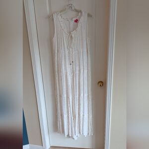 Elegant White Maxi Dress